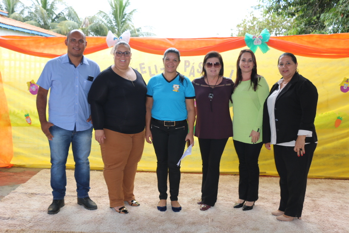 Vereadores participam de evento em comemoração a páscoa. 